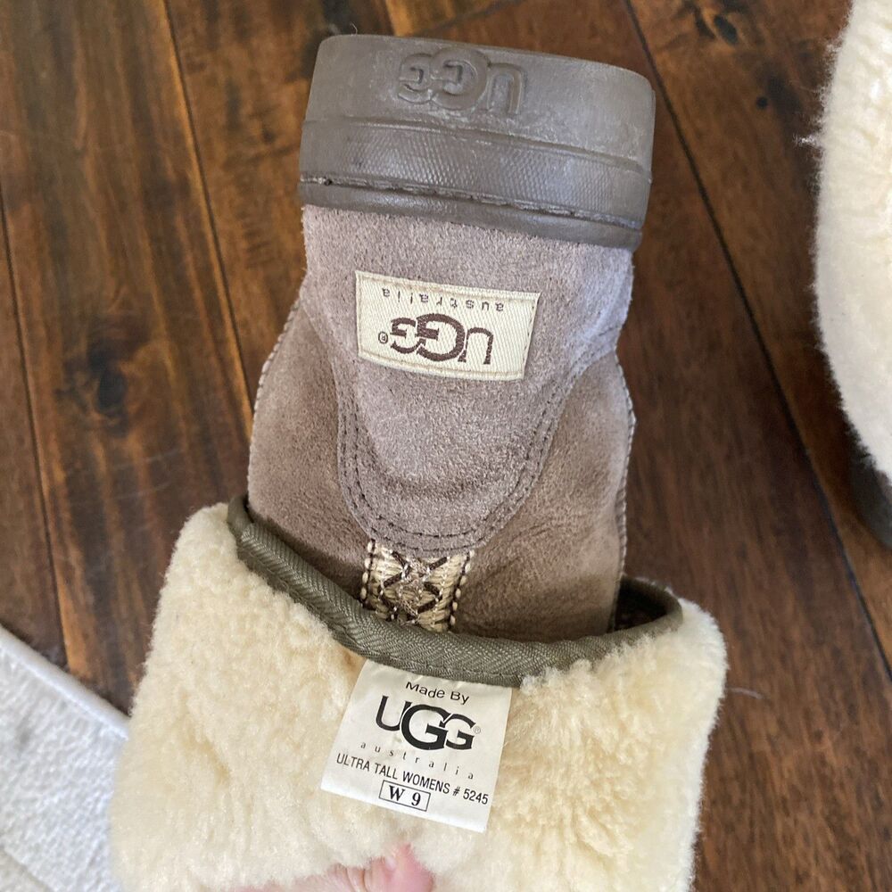 UGG Australia Ultra Tall Braid Suede #5245 Sheepskin Shearling Brown Boot Size 9 - Picture 3 of 7